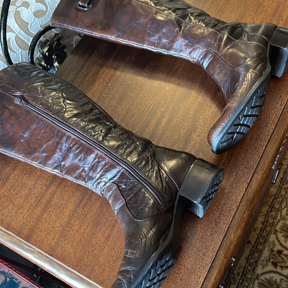 Born Crown COMFORT BED BOOT mottled leather riding boot EUC LIKE NEW - Picture 5 of 6